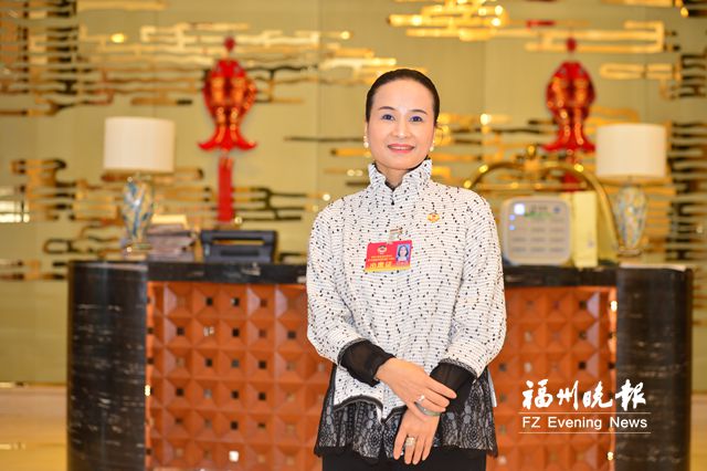 黄小蓉:多方聚力建好长者食堂