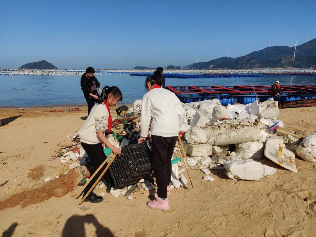 连江这样的“雷锋式”好少年,爱了爱了! 连江这样的“雷锋式”好少年,爱了爱了!